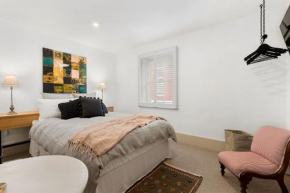Tori's Cottage - Stroll to Vibrant Salamanca, Hobart